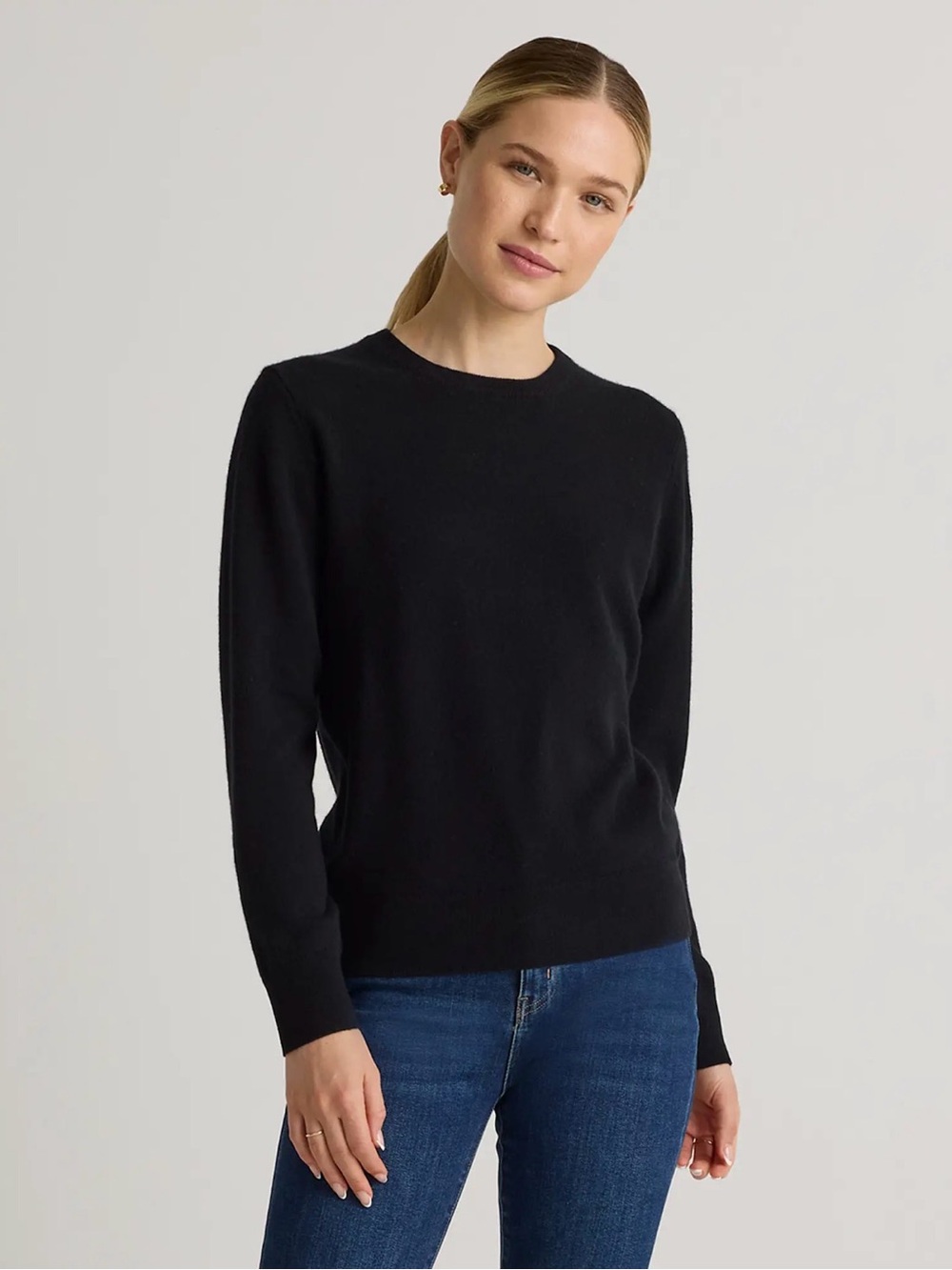 Quince Mongolian Cashmere Crewneck sweater, black, medium